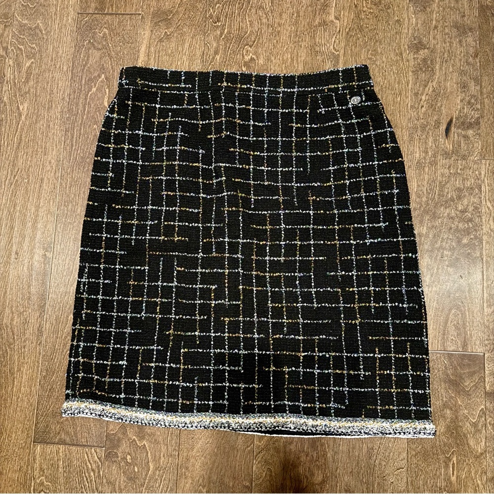 CHANEL Black, Gold and Silver Tweed Skirt